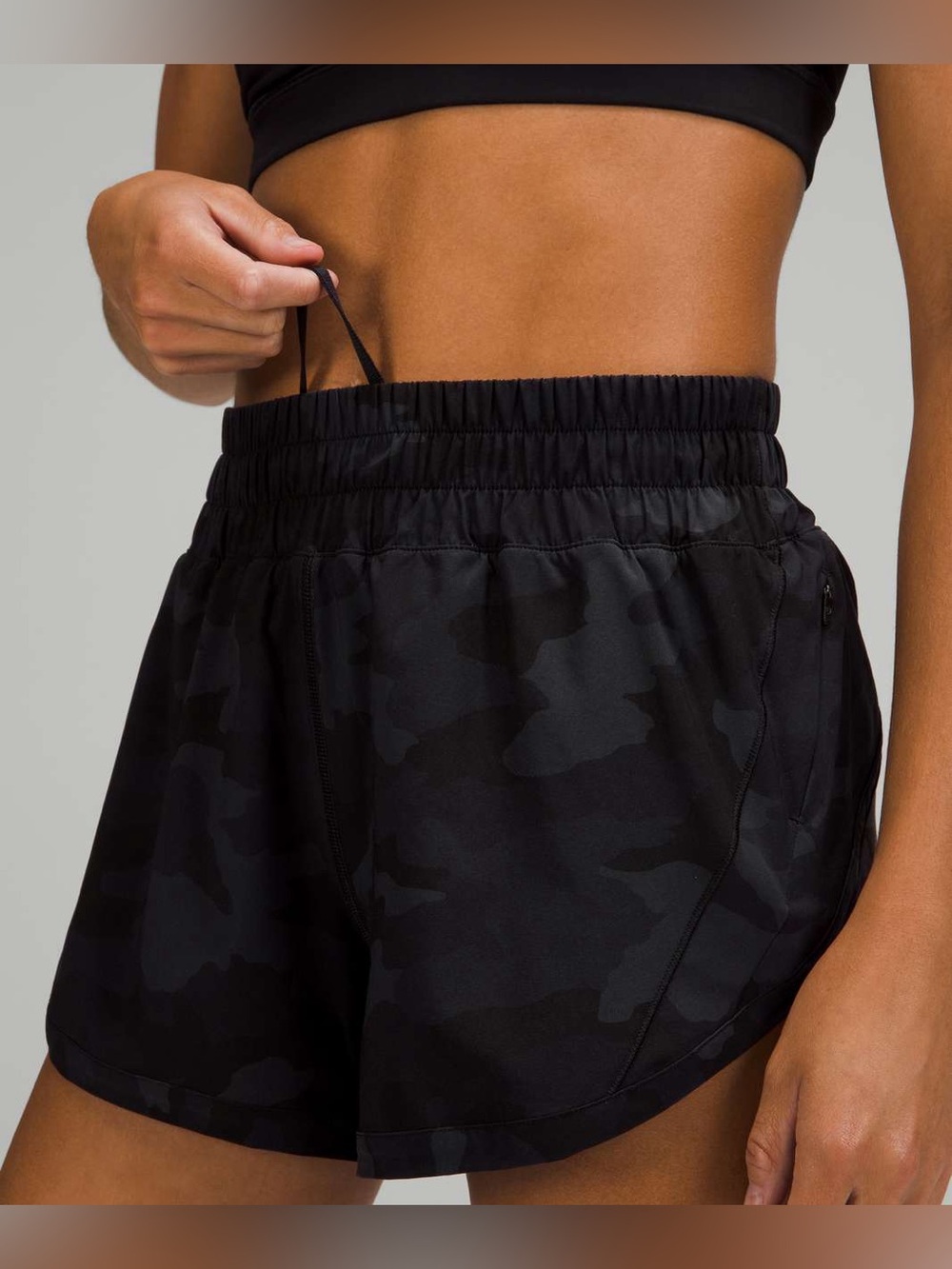 Lululemon Track That 5” Mid Rise Short - Picture 2 of 7